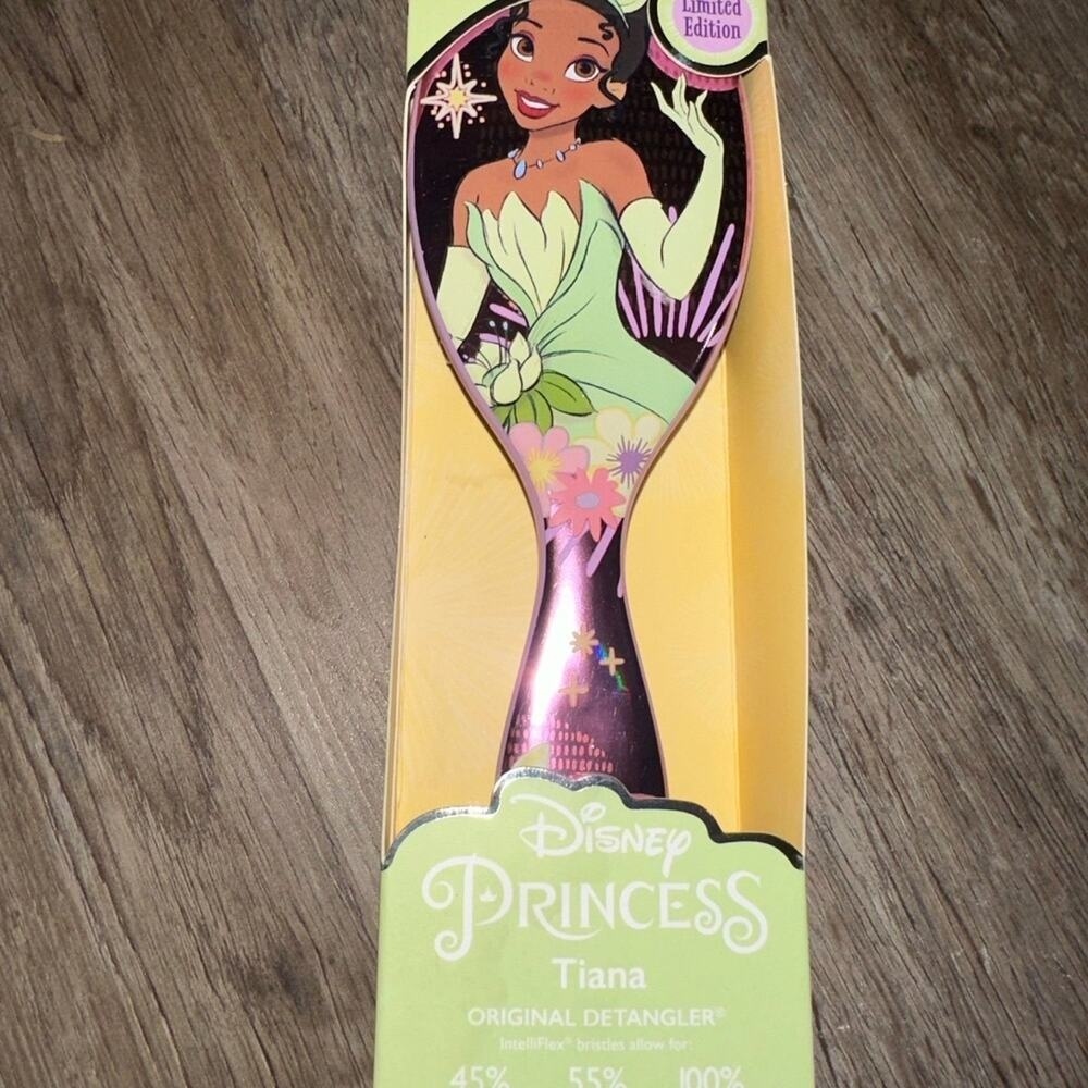 Wet Brush Disney Princess Tiana Original Detangler Limited Edition Hair Brush